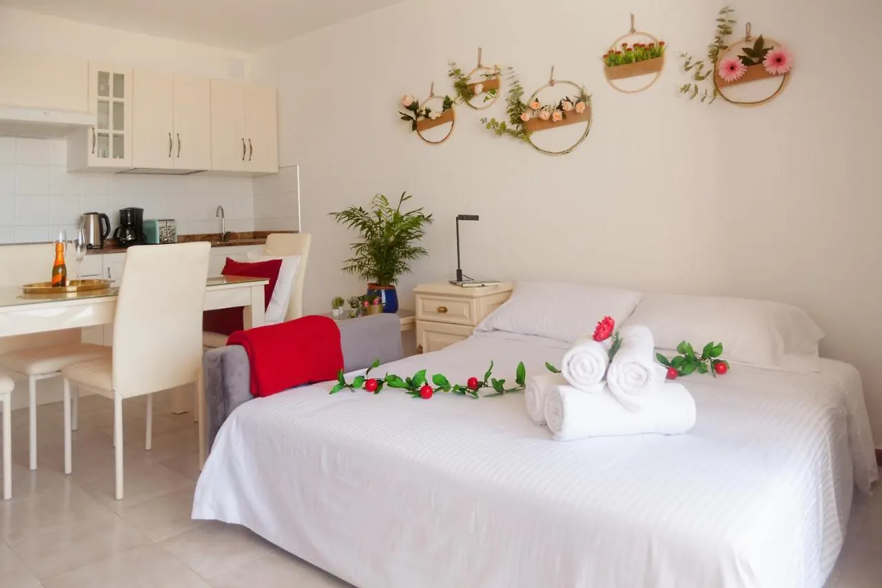 Apartamentos Thaisay LA PEÑITA Tías 0*,